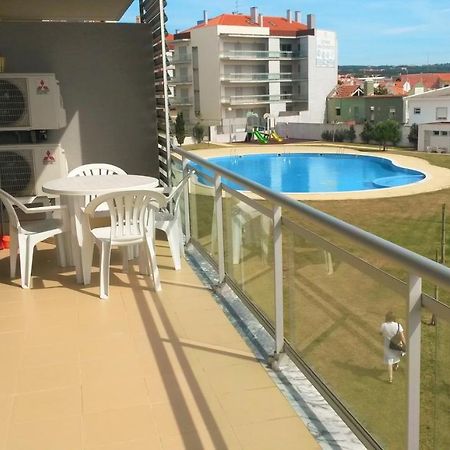 Alojamentos Campo & Mar-T2 Com Piscina Sao Martinho do Porto Luaran gambar